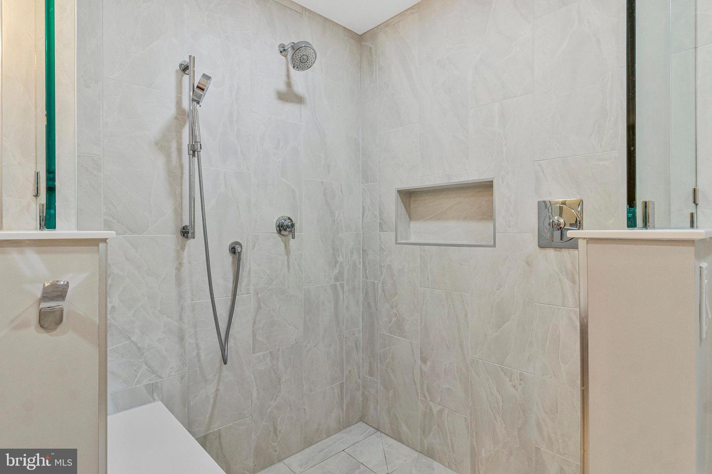 6320 CROSSWOODS CIR, FALLS CHURCH, Virginia 22044, 5 Bedrooms Bedrooms, ,3 BathroomsBathrooms,Residential,For sale,6320 CROSSWOODS CIR,VAFX2250296 MLS # VAFX2250296
