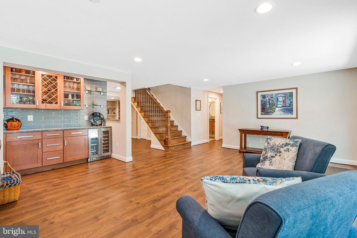6320 CROSSWOODS CIR, FALLS CHURCH, Virginia 22044, 5 Bedrooms Bedrooms, ,3 BathroomsBathrooms,Residential,For sale,6320 CROSSWOODS CIR,VAFX2250296 MLS # VAFX2250296