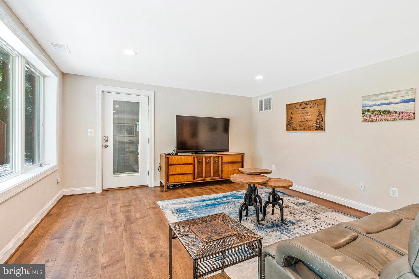 6320 CROSSWOODS CIR, FALLS CHURCH, Virginia 22044, 5 Bedrooms Bedrooms, ,3 BathroomsBathrooms,Residential,For sale,6320 CROSSWOODS CIR,VAFX2250296 MLS # VAFX2250296