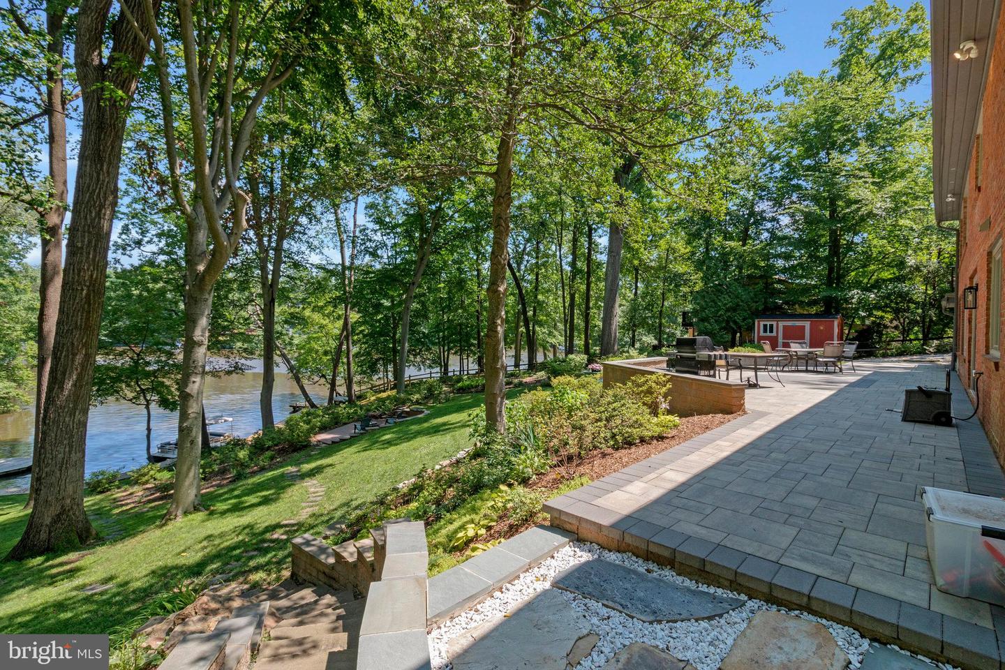 6320 CROSSWOODS CIR, FALLS CHURCH, Virginia 22044, 5 Bedrooms Bedrooms, ,3 BathroomsBathrooms,Residential,For sale,6320 CROSSWOODS CIR,VAFX2250296 MLS # VAFX2250296