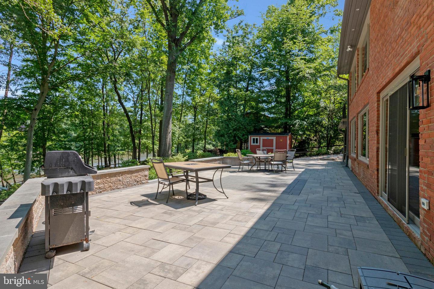 6320 CROSSWOODS CIR, FALLS CHURCH, Virginia 22044, 5 Bedrooms Bedrooms, ,3 BathroomsBathrooms,Residential,For sale,6320 CROSSWOODS CIR,VAFX2250296 MLS # VAFX2250296