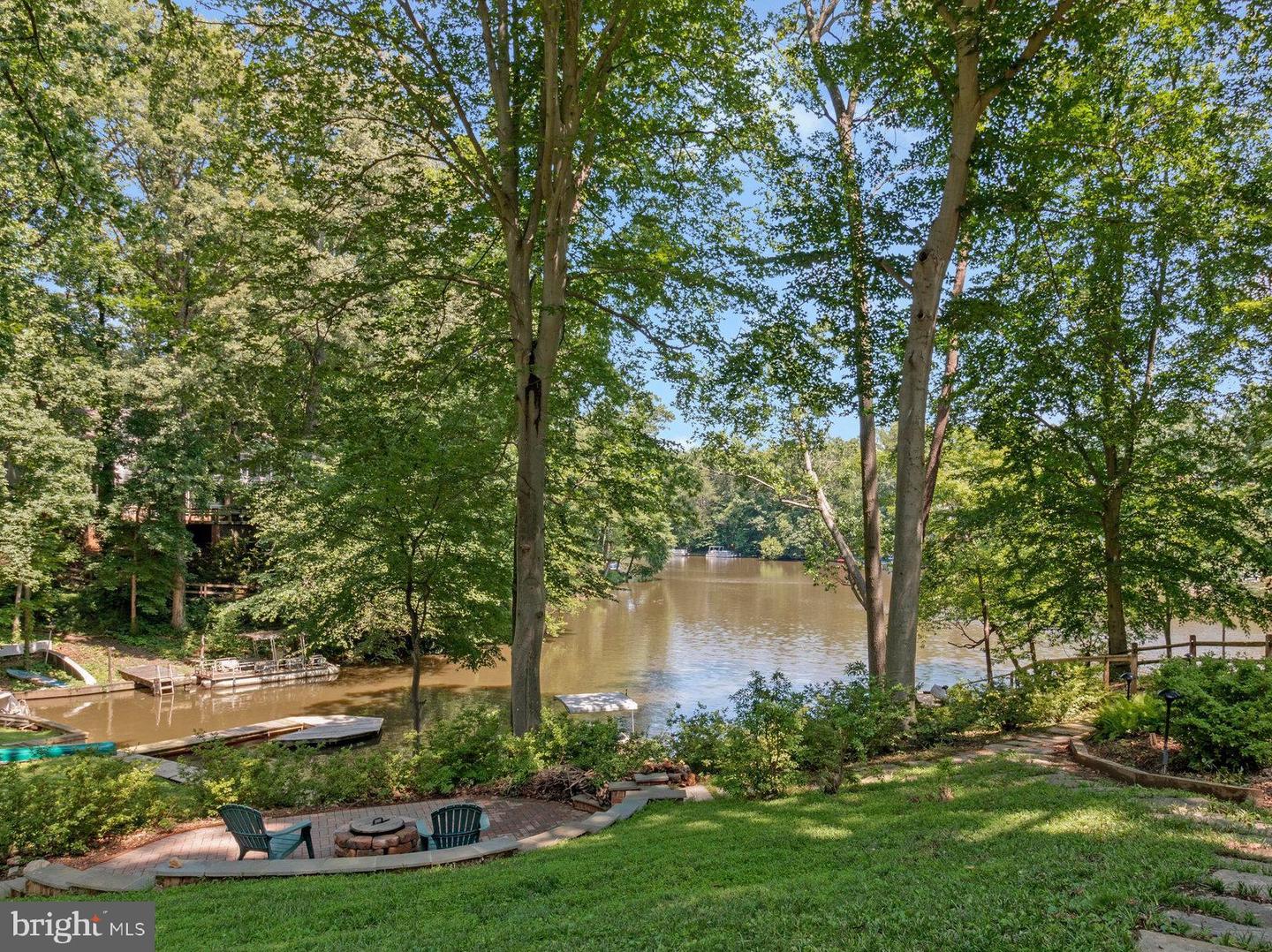 6320 CROSSWOODS CIR, FALLS CHURCH, Virginia 22044, 5 Bedrooms Bedrooms, ,3 BathroomsBathrooms,Residential,For sale,6320 CROSSWOODS CIR,VAFX2250296 MLS # VAFX2250296