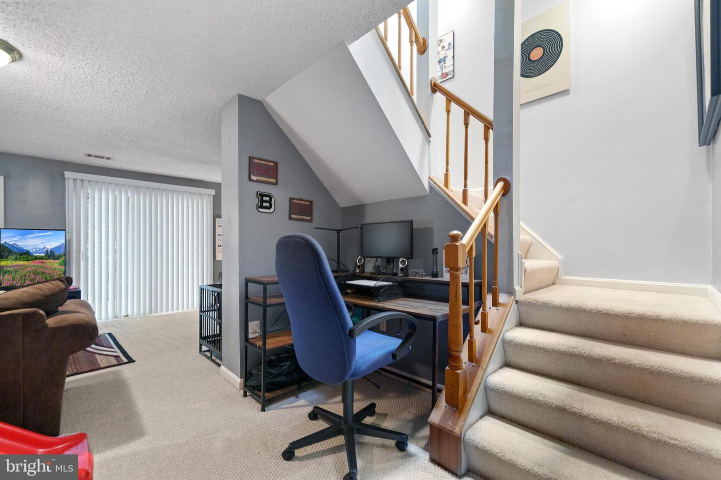 11590 MOHICAN RD, WOODBRIDGE, Virginia 22192, 3 Bedrooms Bedrooms, ,2 BathroomsBathrooms,Residential,For sale,11590 MOHICAN RD,VAPW2097934 MLS # VAPW2097934