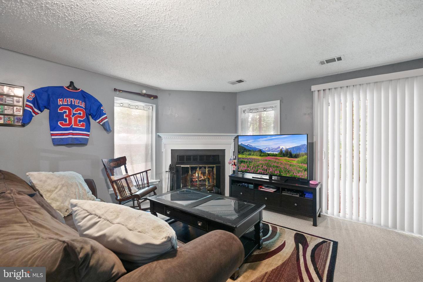 11590 MOHICAN RD, WOODBRIDGE, Virginia 22192, 3 Bedrooms Bedrooms, ,2 BathroomsBathrooms,Residential,For sale,11590 MOHICAN RD,VAPW2097934 MLS # VAPW2097934