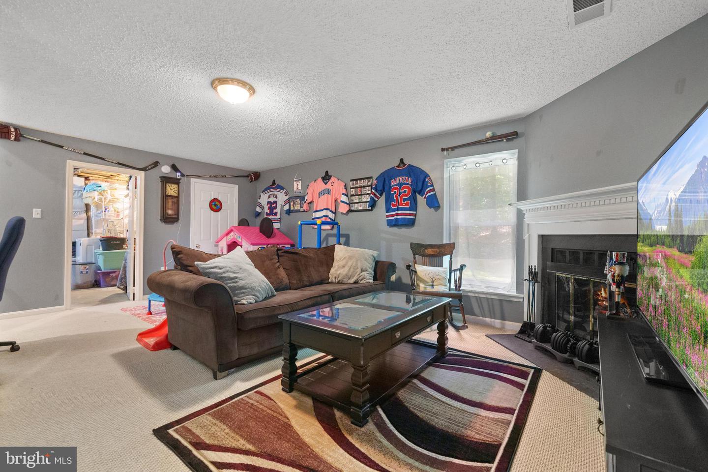 11590 MOHICAN RD, WOODBRIDGE, Virginia 22192, 3 Bedrooms Bedrooms, ,2 BathroomsBathrooms,Residential,For sale,11590 MOHICAN RD,VAPW2097934 MLS # VAPW2097934