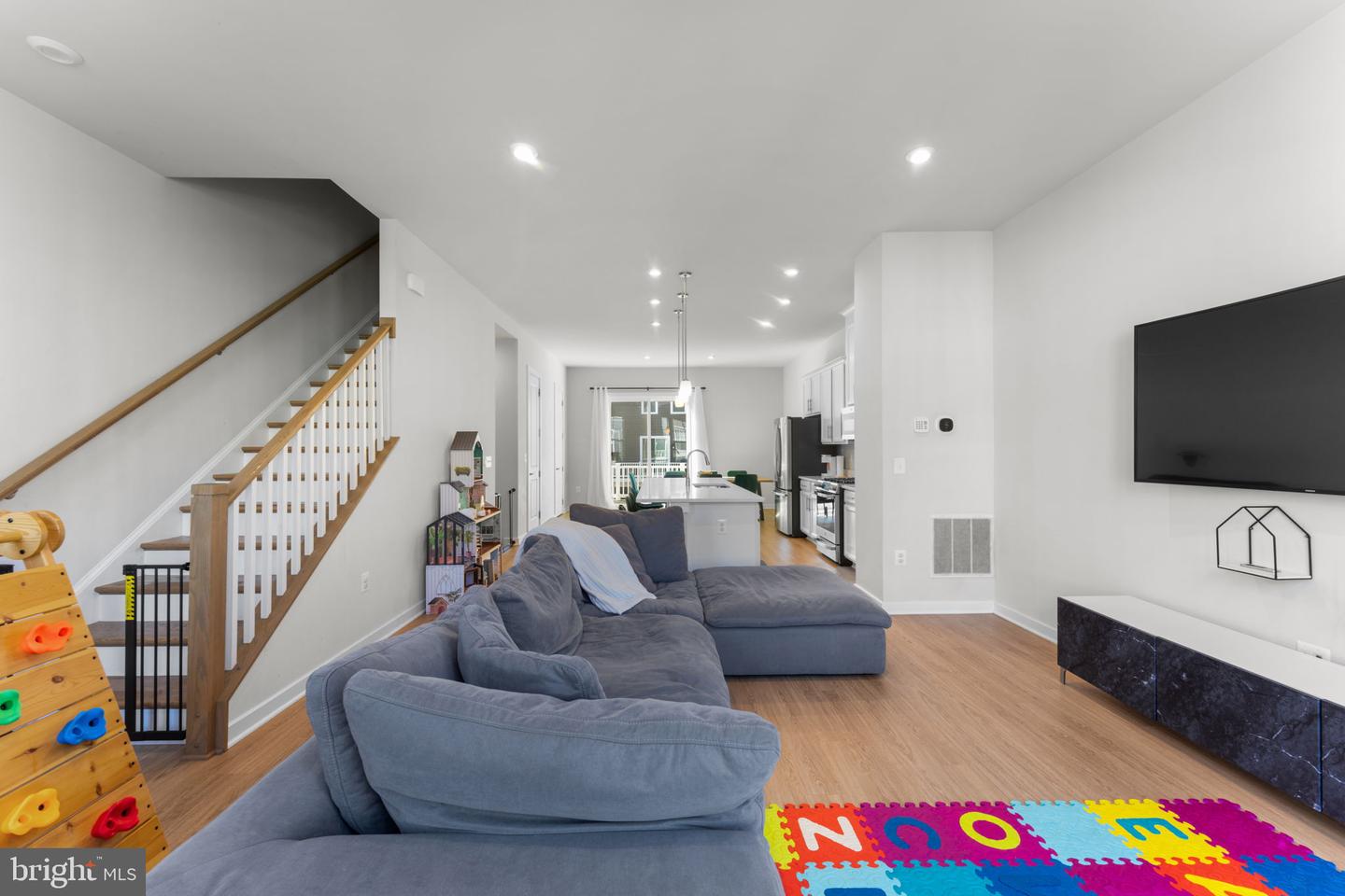 1783 HICKORY WOODS RD, DUMFRIES, Virginia 22026, 4 Bedrooms Bedrooms, ,3 BathroomsBathrooms,Residential,For sale,1783 HICKORY WOODS RD,VAPW2097924 MLS # VAPW2097924