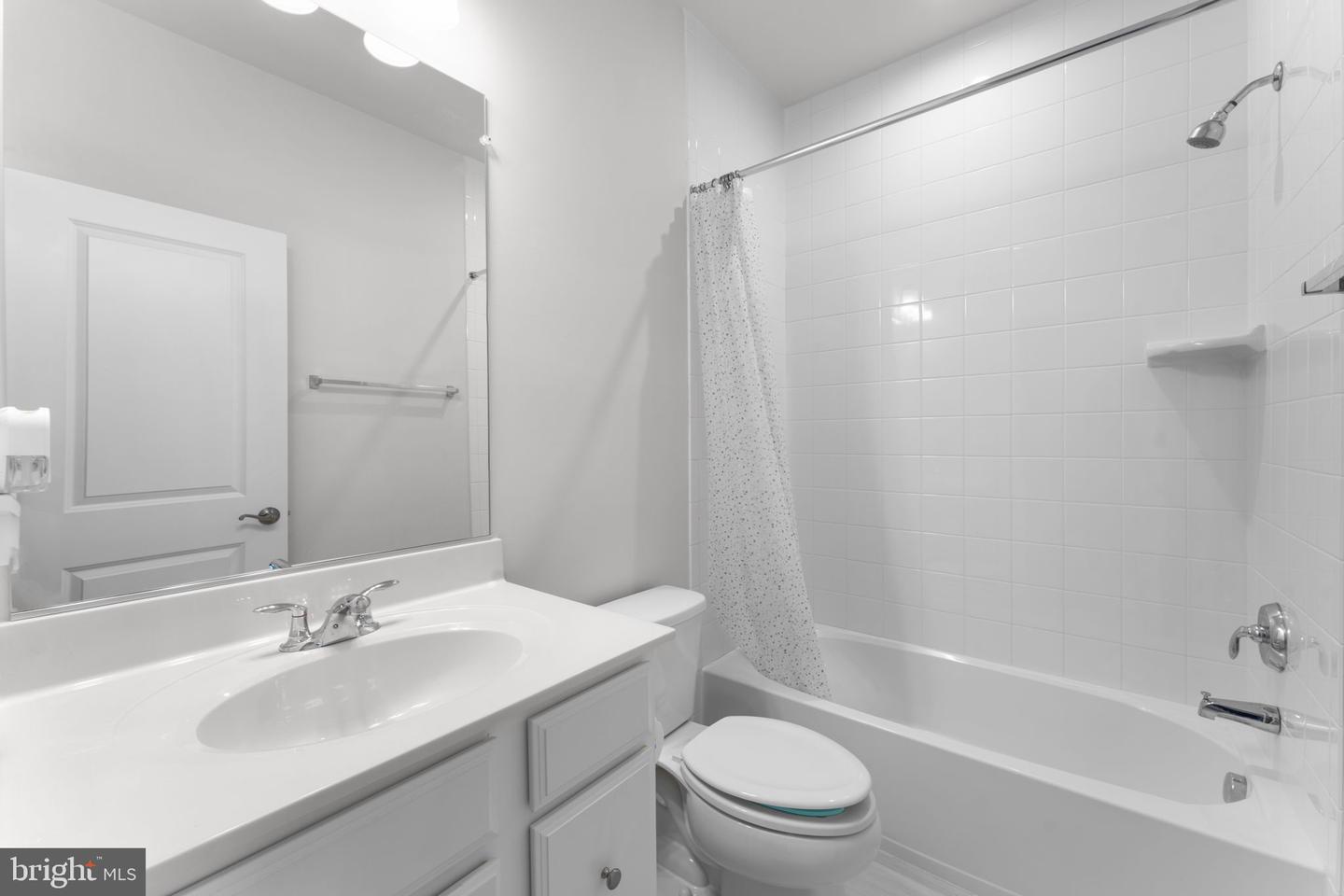1783 HICKORY WOODS RD, DUMFRIES, Virginia 22026, 4 Bedrooms Bedrooms, ,3 BathroomsBathrooms,Residential,For sale,1783 HICKORY WOODS RD,VAPW2097924 MLS # VAPW2097924