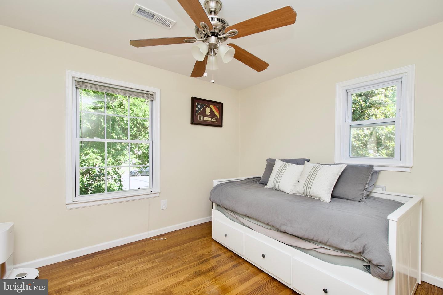 1411 KENTUCKY AVE, WOODBRIDGE, Virginia 22191, 5 Bedrooms Bedrooms, ,2 BathroomsBathrooms,Residential,For sale,1411 KENTUCKY AVE,VAPW2097932 MLS # VAPW2097932