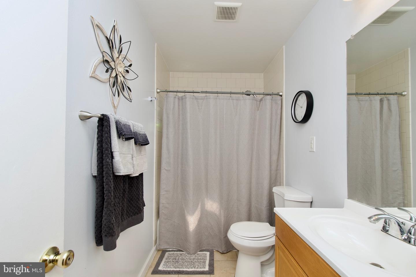 1411 KENTUCKY AVE, WOODBRIDGE, Virginia 22191, 5 Bedrooms Bedrooms, ,2 BathroomsBathrooms,Residential,For sale,1411 KENTUCKY AVE,VAPW2097932 MLS # VAPW2097932
