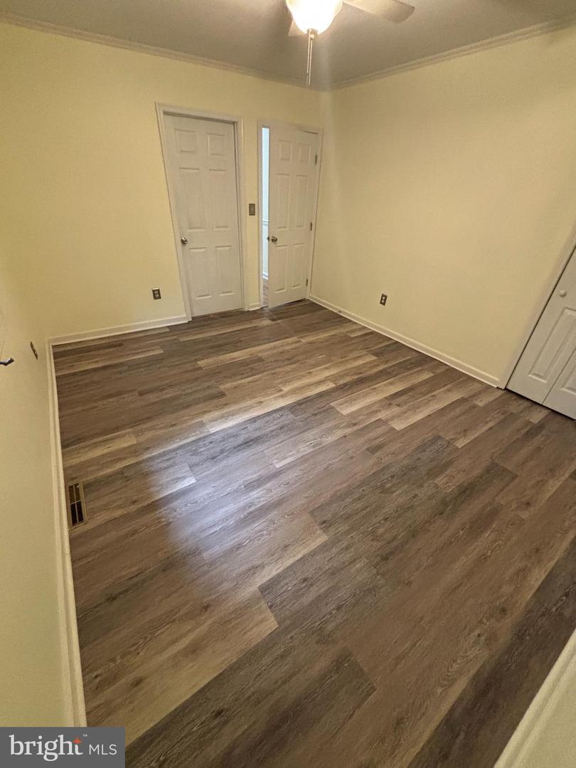 7 RIDGEVIEW CIR, FREDERICKSBURG, Virginia 22406, 3 Bedrooms Bedrooms, ,3 BathroomsBathrooms,Residential,For sale,7 RIDGEVIEW CIR,VAST2040220 MLS # VAST2040220