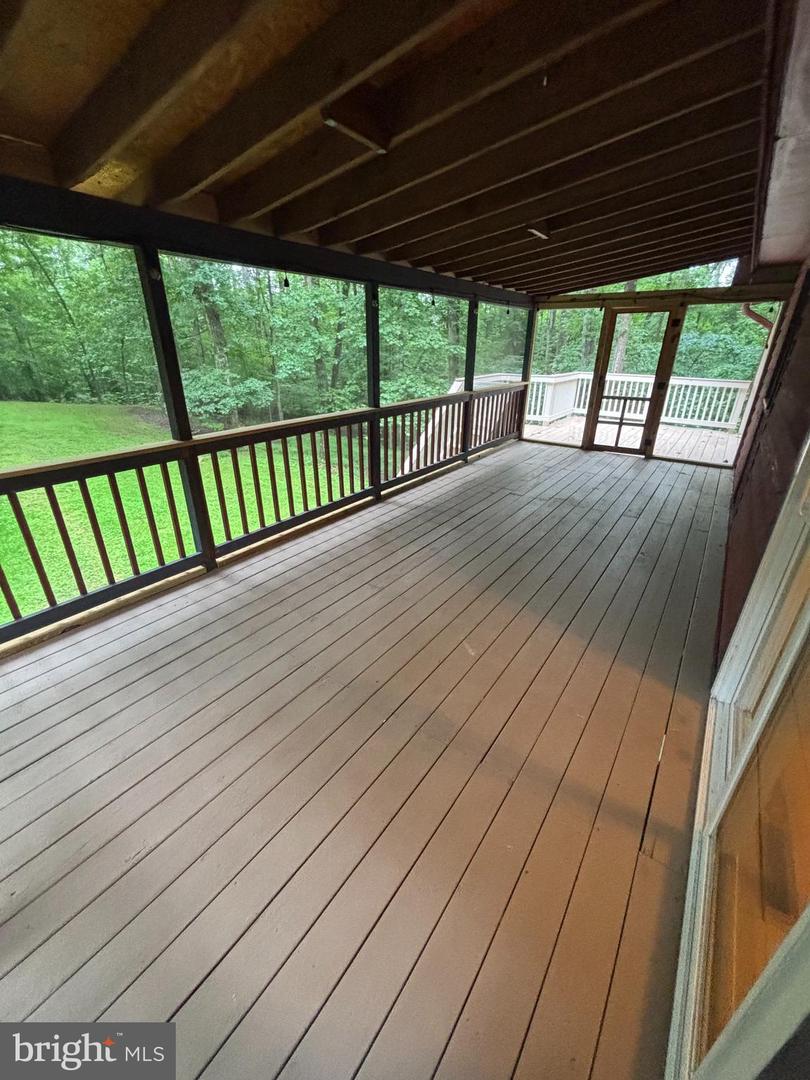 7 RIDGEVIEW CIR, FREDERICKSBURG, Virginia 22406, 3 Bedrooms Bedrooms, ,3 BathroomsBathrooms,Residential,For sale,7 RIDGEVIEW CIR,VAST2040220 MLS # VAST2040220