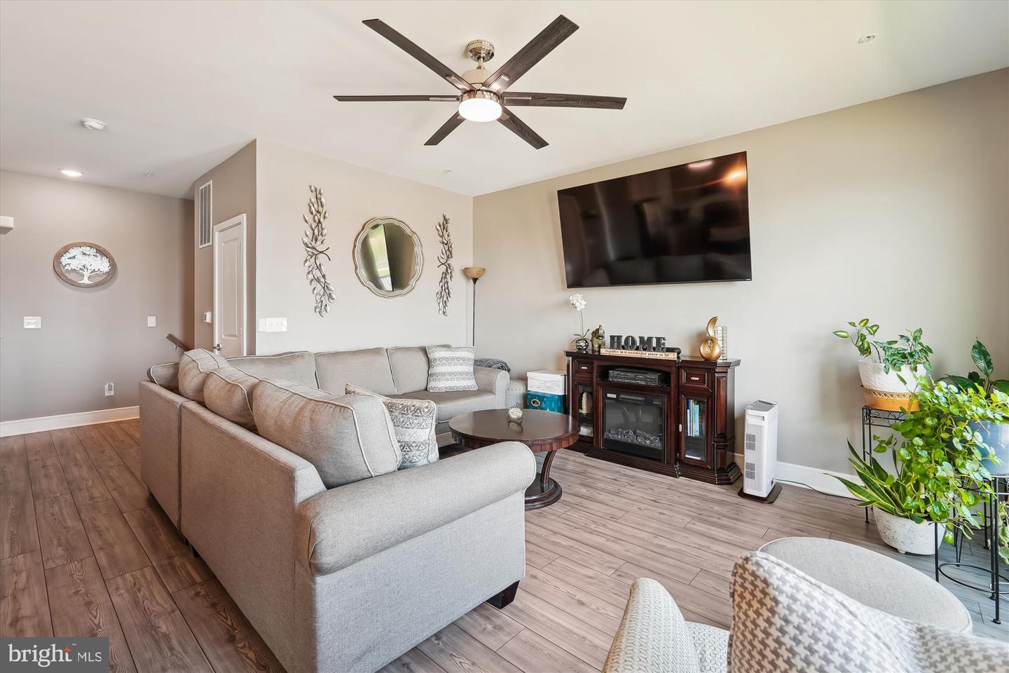 20797 LAMLASH TER, ASHBURN, Virginia 20147, 3 Bedrooms Bedrooms, ,Residential,For sale,20797 LAMLASH TER,VALO2100432 MLS # VALO2100432