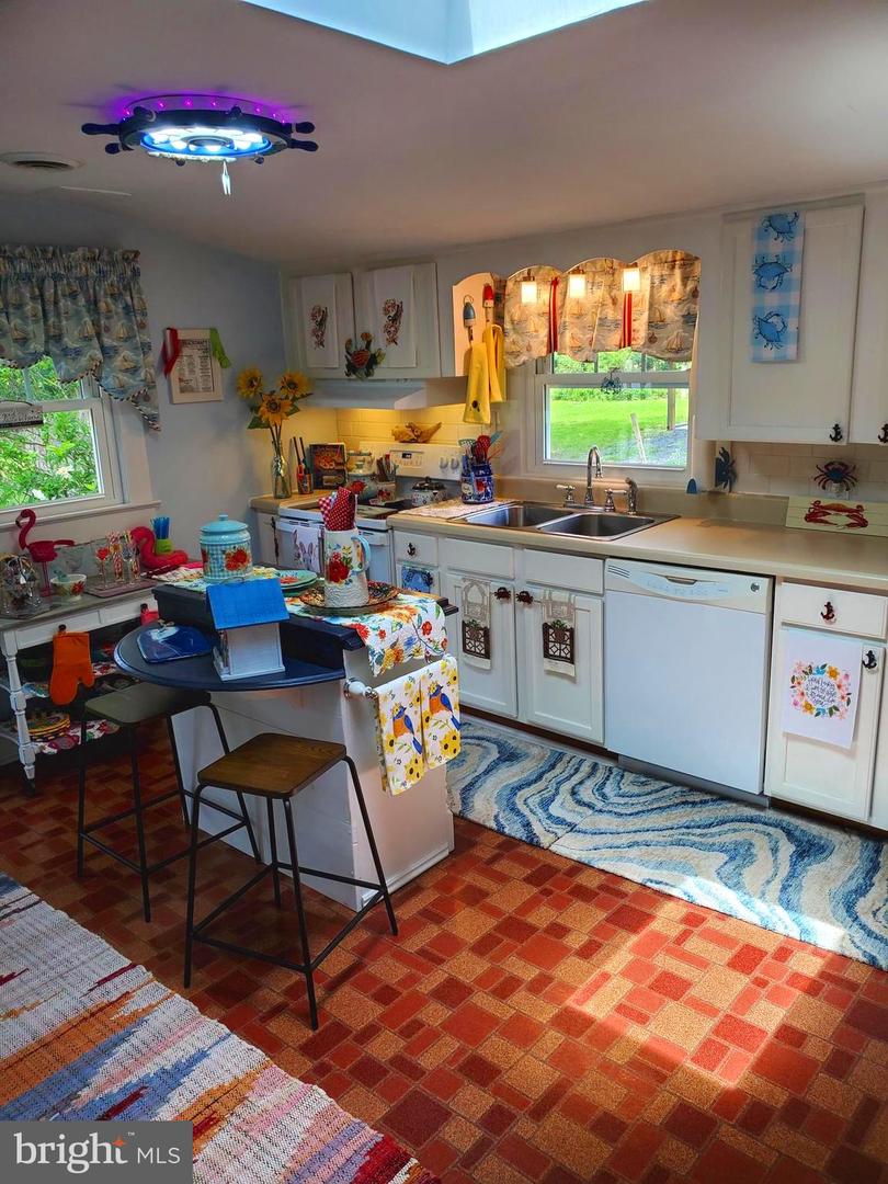 60 BRANSON COVE RD, HAGUE, Virginia 22469, 2 Bedrooms Bedrooms, ,1 BathroomBathrooms,Residential,For sale,60 BRANSON COVE RD,VAWE2009202 MLS # VAWE2009202