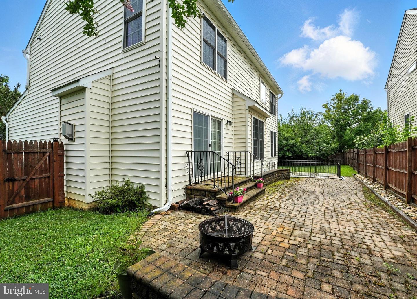 230 WHITWORTH DR, CULPEPER, Virginia 22701, 4 Bedrooms Bedrooms, ,3 BathroomsBathrooms,Residential,For sale,230 WHITWORTH DR,VACU2010890 MLS # VACU2010890