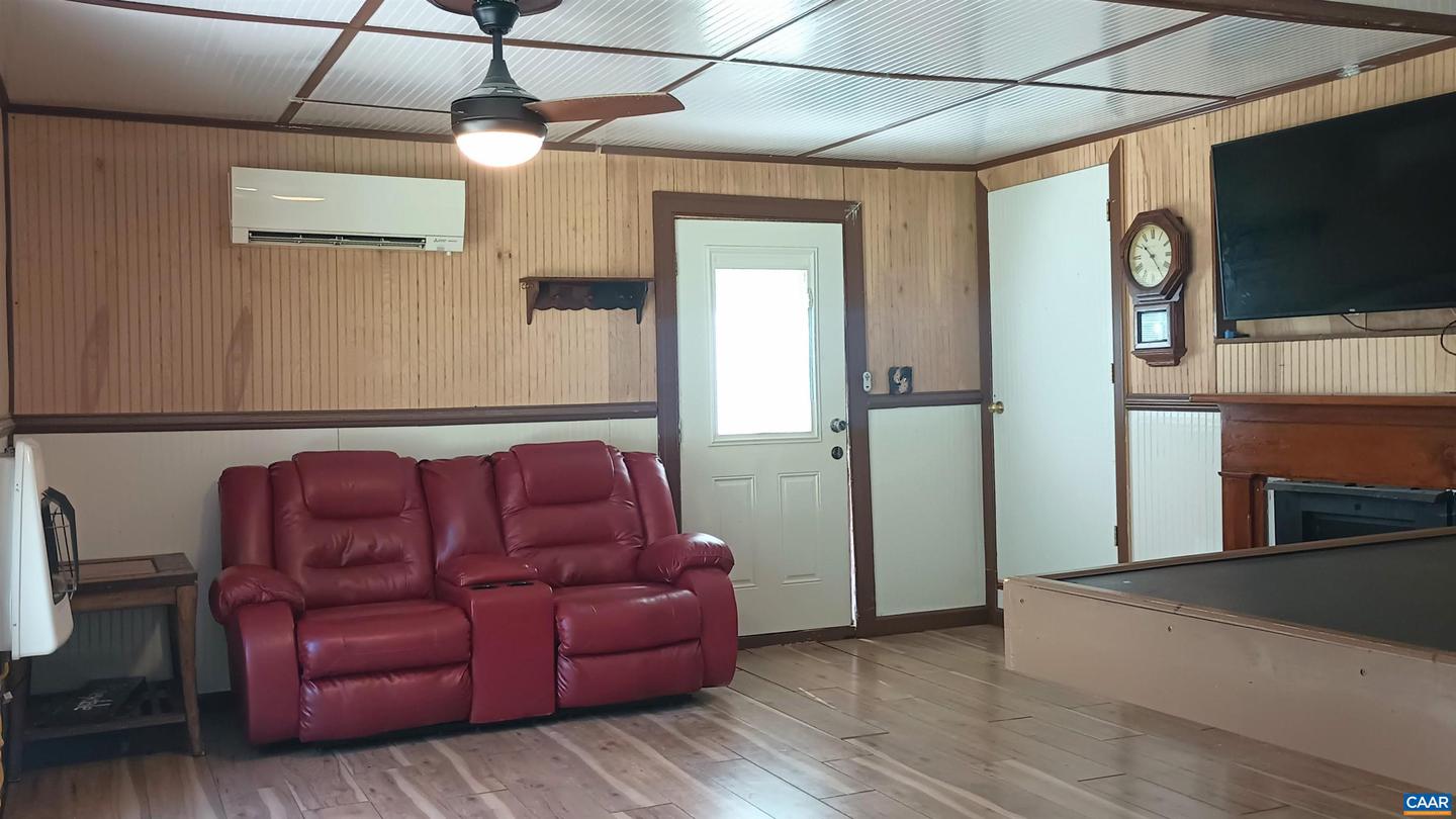 176 TOMS LN, ROSELAND, Virginia 22967, 3 Bedrooms Bedrooms, ,1 BathroomBathrooms,Residential,For sale,176 TOMS LN,666106 MLS # 666106