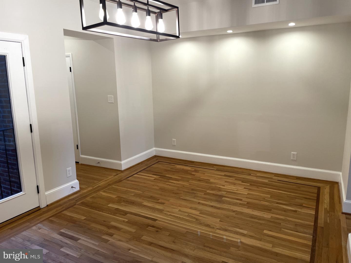 1423 T ST NW, WASHINGTON, District Of Columbia 20009, 4 Bedrooms Bedrooms, ,3 BathroomsBathrooms,Residential,For sale,1423 T ST NW,DCDC2207672 MLS # DCDC2207672