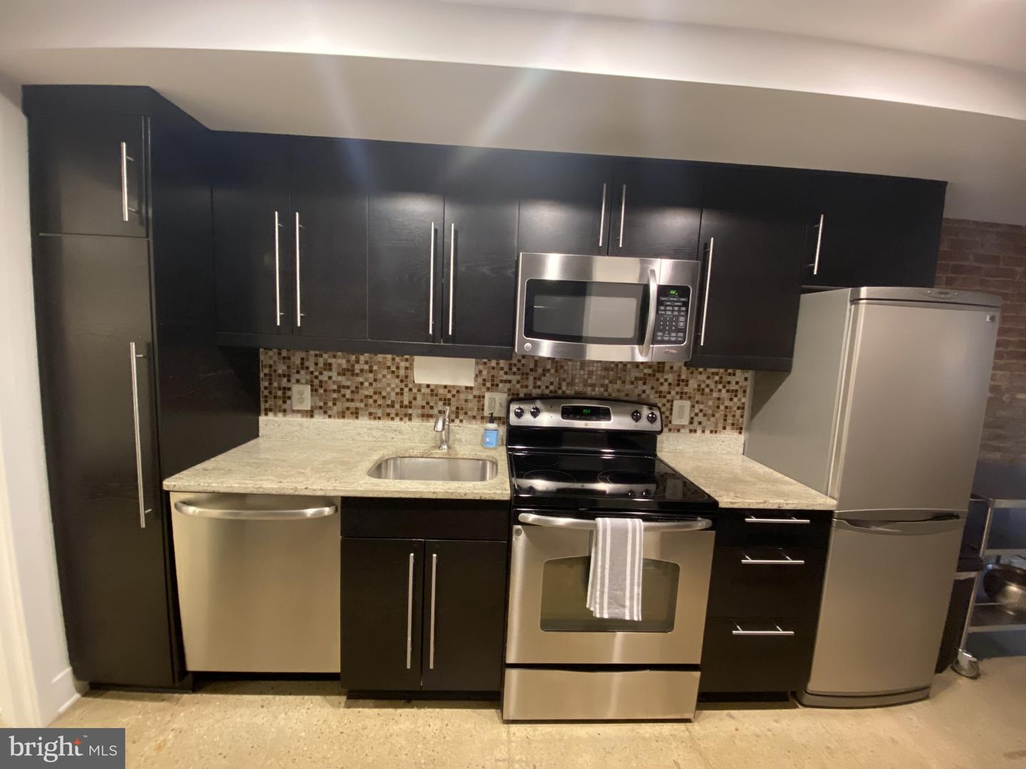 1423 T ST NW, WASHINGTON, District Of Columbia 20009, 4 Bedrooms Bedrooms, ,3 BathroomsBathrooms,Residential,For sale,1423 T ST NW,DCDC2207672 MLS # DCDC2207672