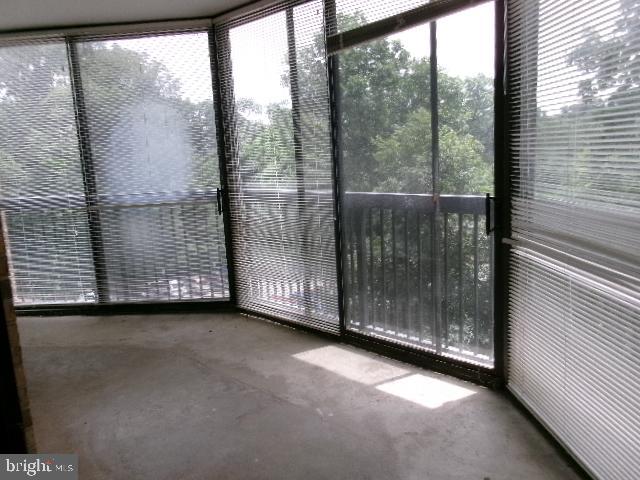5904 MOUNT EAGLE DR #210, ALEXANDRIA, Virginia 22303, 2 Bedrooms Bedrooms, ,2 BathroomsBathrooms,Residential,For sale,5904 MOUNT EAGLE DR #210,VAFX2250538 MLS # VAFX2250538