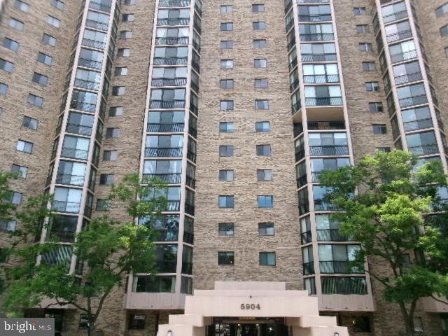 5904 MOUNT EAGLE DR #210, ALEXANDRIA, Virginia 22303, 2 Bedrooms Bedrooms, ,2 BathroomsBathrooms,Residential,For sale,5904 MOUNT EAGLE DR #210,VAFX2250538 MLS # VAFX2250538