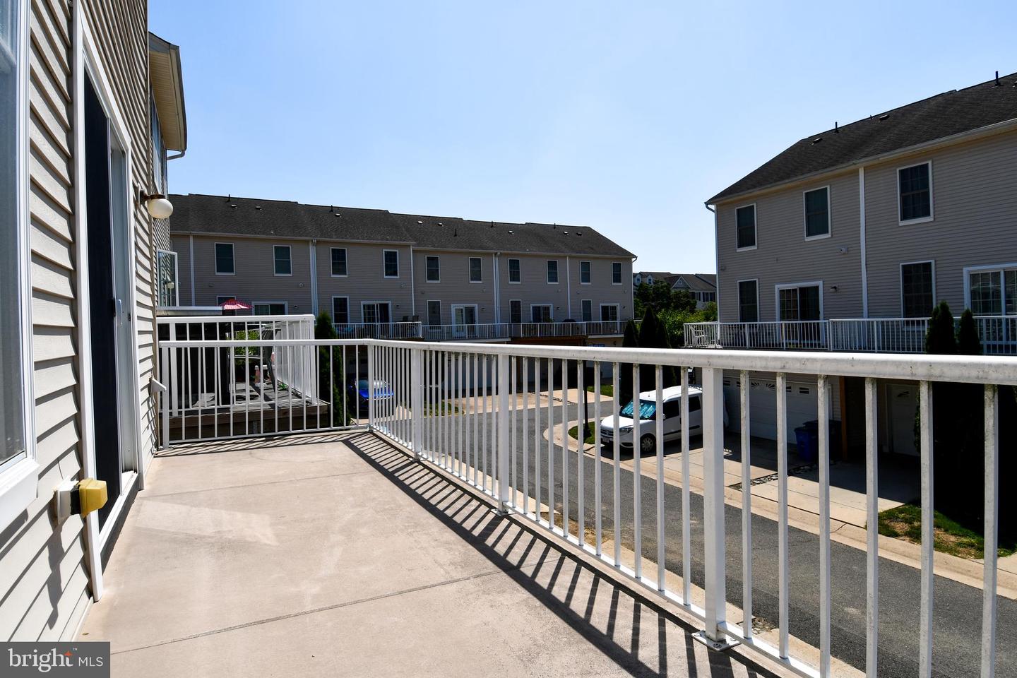 42825 PAMPLIN TER, CHANTILLY, Virginia 20152, 3 Bedrooms Bedrooms, ,3 BathroomsBathrooms,Residential,For sale,42825 PAMPLIN TER,VALO2100508 MLS # VALO2100508