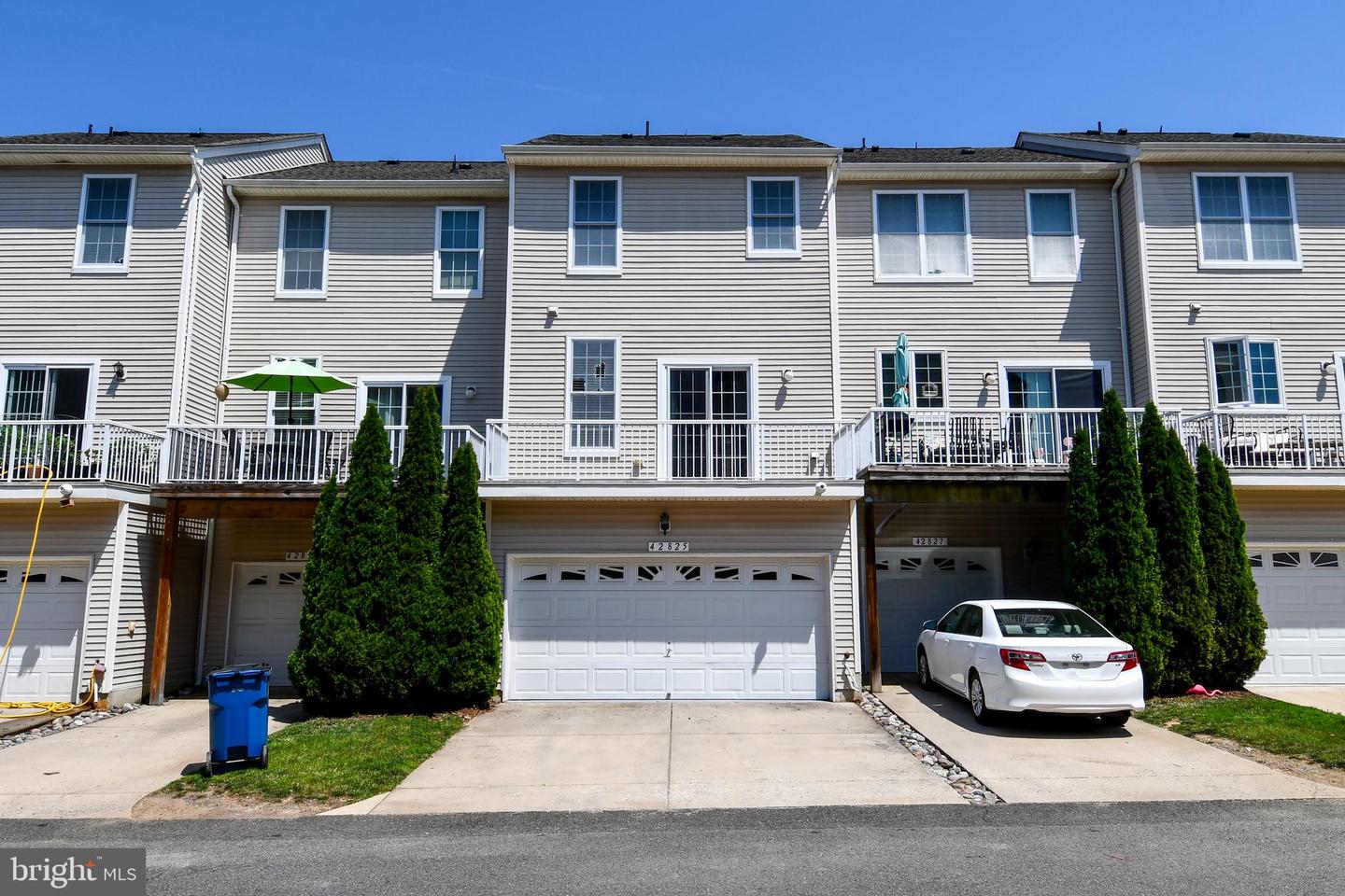 42825 PAMPLIN TER, CHANTILLY, Virginia 20152, 3 Bedrooms Bedrooms, ,3 BathroomsBathrooms,Residential,For sale,42825 PAMPLIN TER,VALO2100508 MLS # VALO2100508