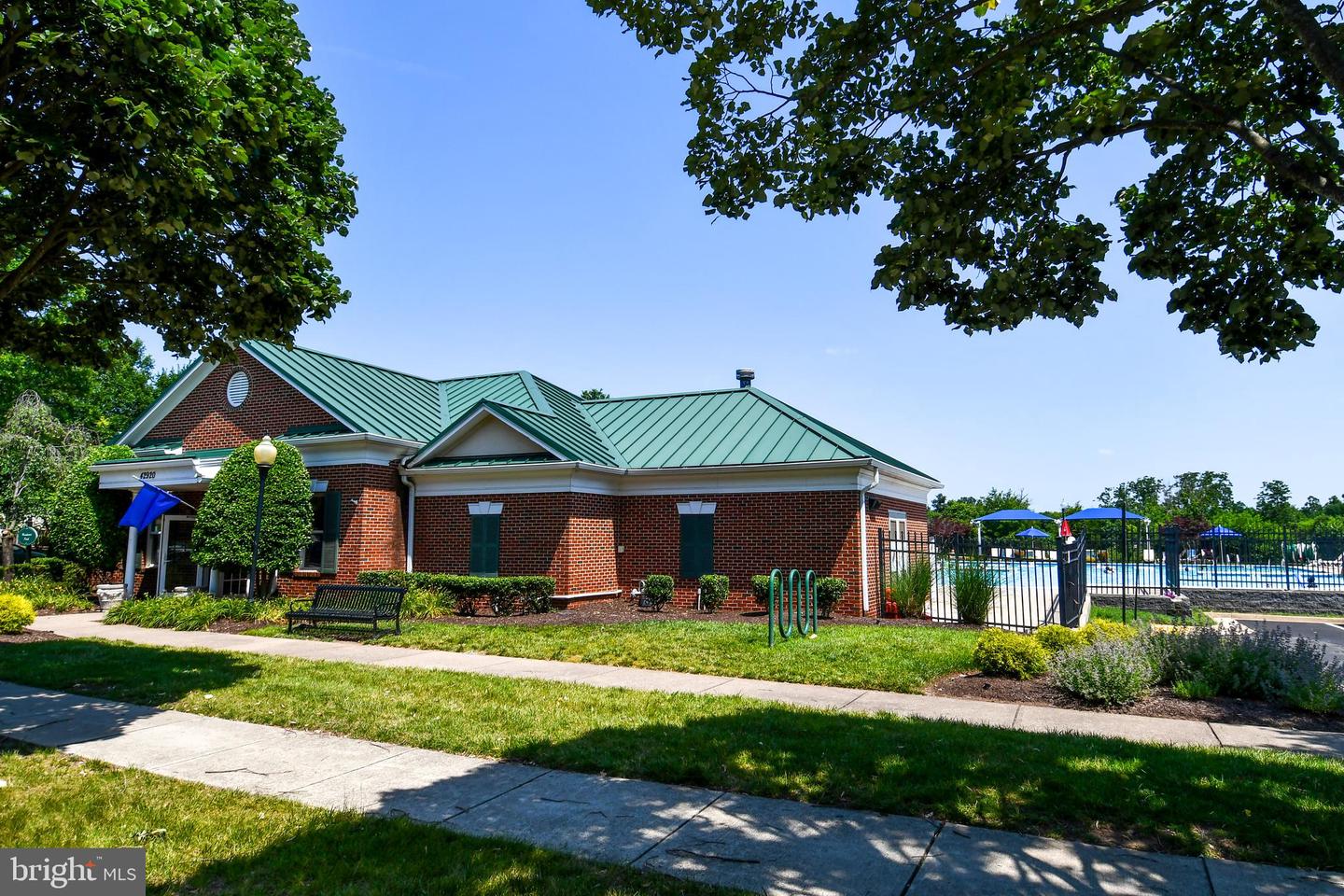 42825 PAMPLIN TER, CHANTILLY, Virginia 20152, 3 Bedrooms Bedrooms, ,3 BathroomsBathrooms,Residential,For sale,42825 PAMPLIN TER,VALO2100508 MLS # VALO2100508