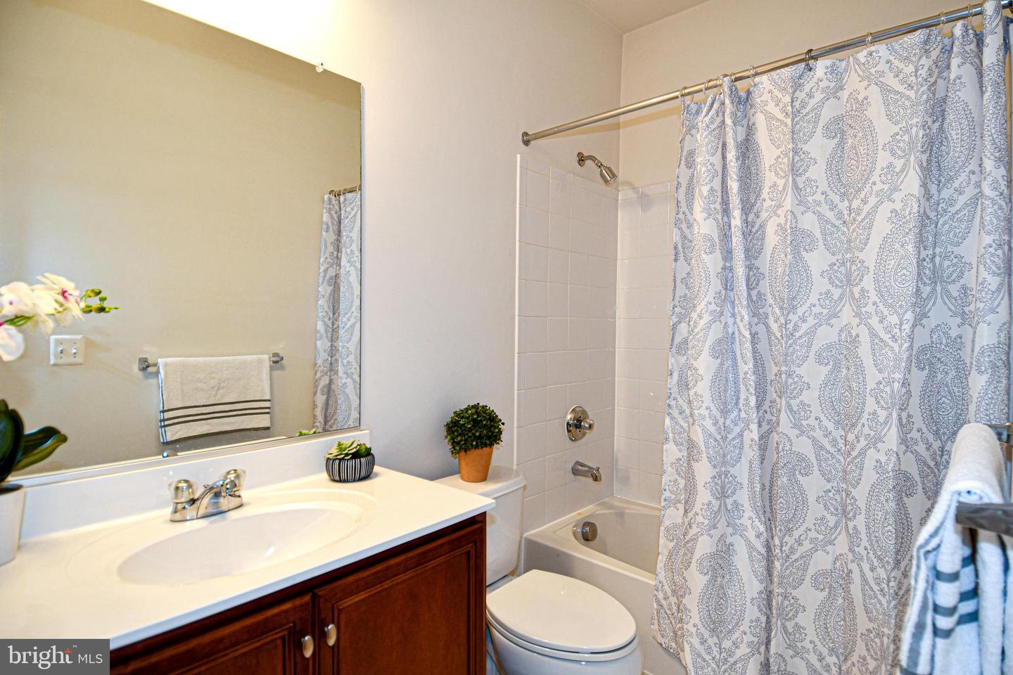 42825 PAMPLIN TER, CHANTILLY, Virginia 20152, 3 Bedrooms Bedrooms, ,3 BathroomsBathrooms,Residential,For sale,42825 PAMPLIN TER,VALO2100508 MLS # VALO2100508