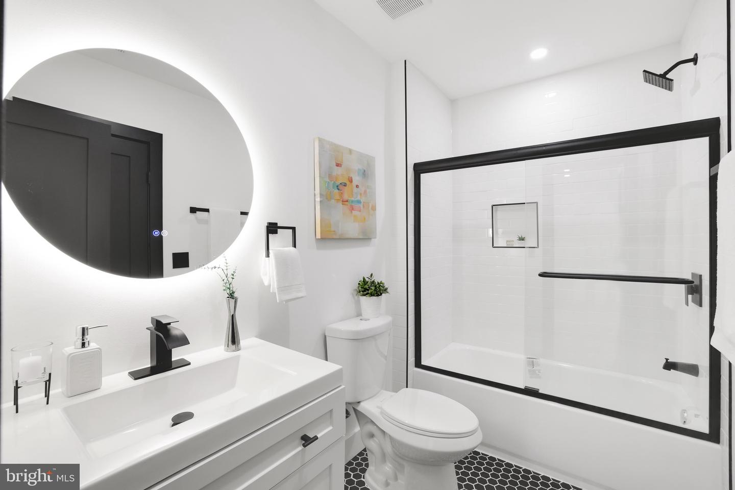 1404 MONTELLO AVE NE, WASHINGTON, District Of Columbia 20002, 4 Bedrooms Bedrooms, ,3 BathroomsBathrooms,Residential,For sale,1404 MONTELLO AVE NE,DCDC2207748 MLS # DCDC2207748
