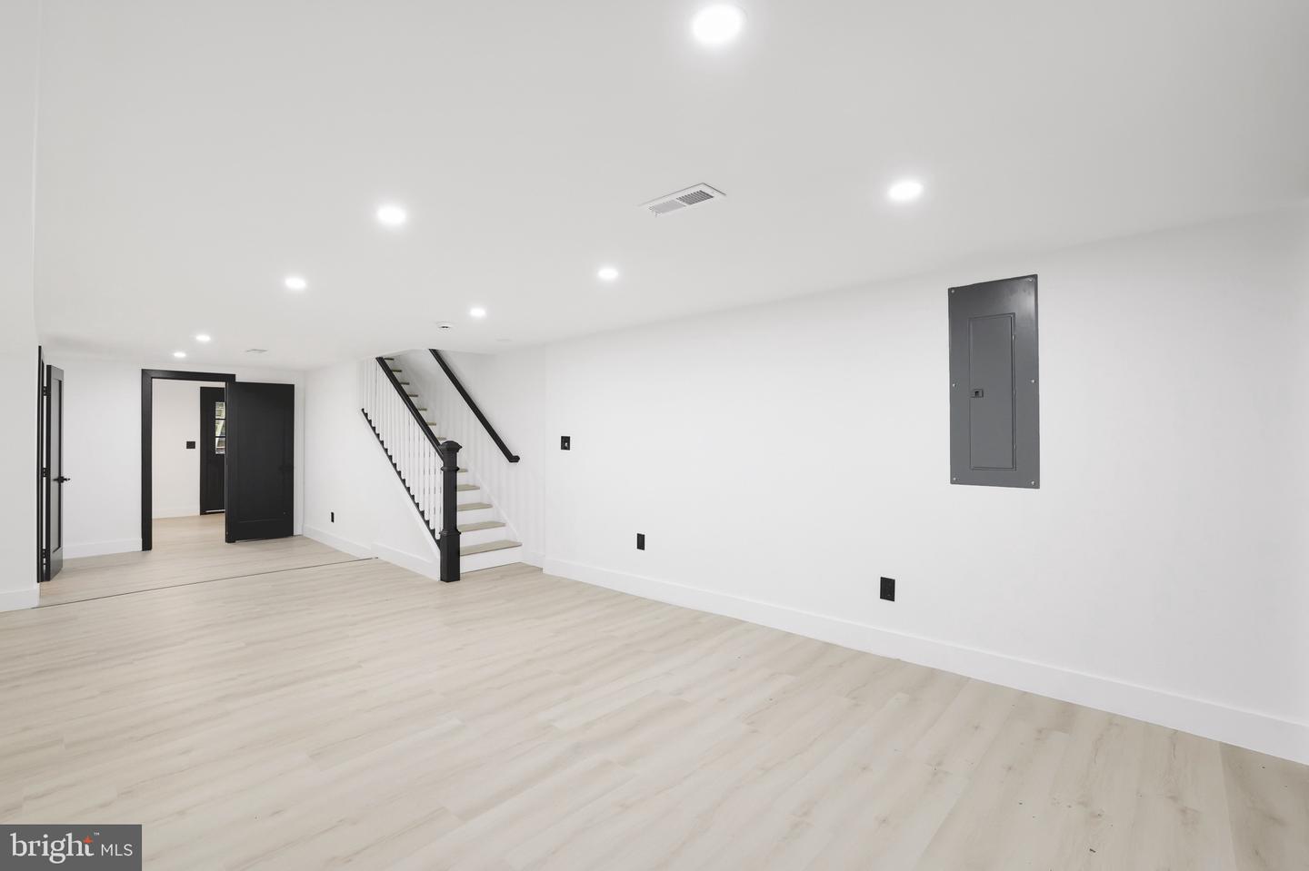 1404 MONTELLO AVE NE, WASHINGTON, District Of Columbia 20002, 4 Bedrooms Bedrooms, ,3 BathroomsBathrooms,Residential,For sale,1404 MONTELLO AVE NE,DCDC2207748 MLS # DCDC2207748
