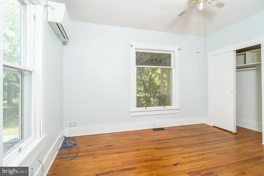 2315 ROLLING RD S, SCOTTSVILLE, Virginia 24590, 5 Bedrooms Bedrooms, ,2 BathroomsBathrooms,Residential,For sale,2315 ROLLING RD S,VAFN2000476 MLS # VAFN2000476