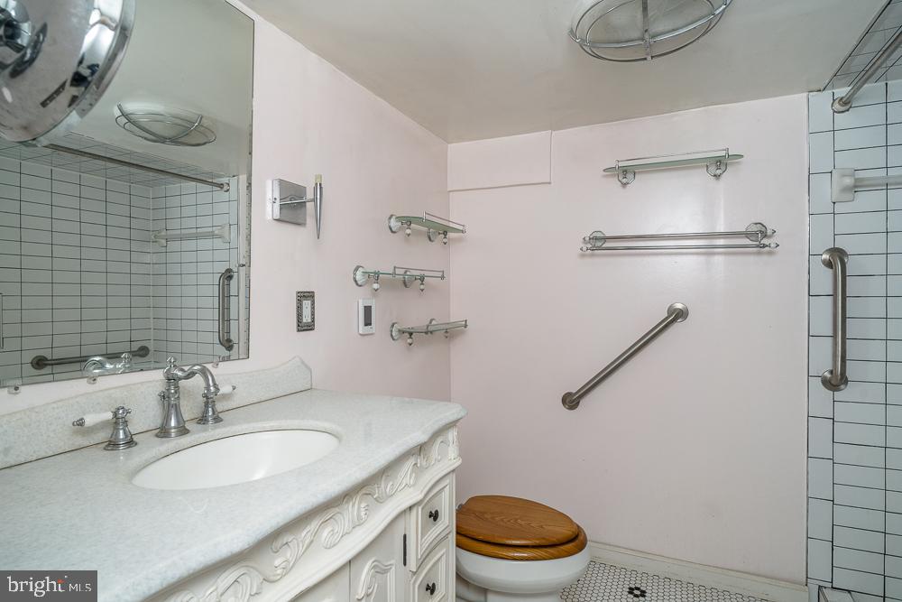 2315 ROLLING RD S, SCOTTSVILLE, Virginia 24590, 5 Bedrooms Bedrooms, ,2 BathroomsBathrooms,Residential,For sale,2315 ROLLING RD S,VAFN2000476 MLS # VAFN2000476