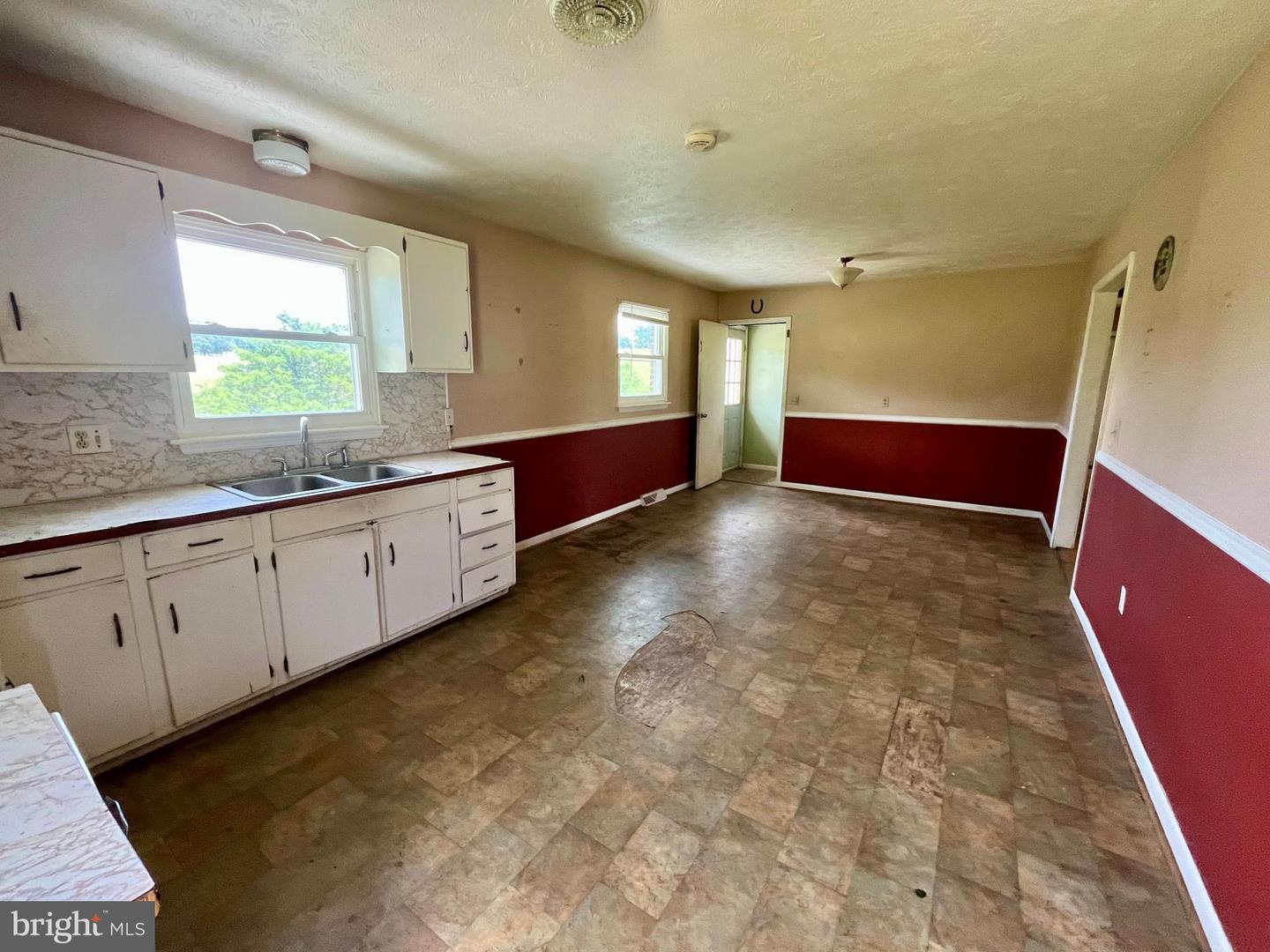 504 STEELES FORT RD, RAPHINE, Virginia 24472, 3 Bedrooms Bedrooms, ,1 BathroomBathrooms,Residential,For sale,504 STEELES FORT RD,VARB2000140 MLS # VARB2000140