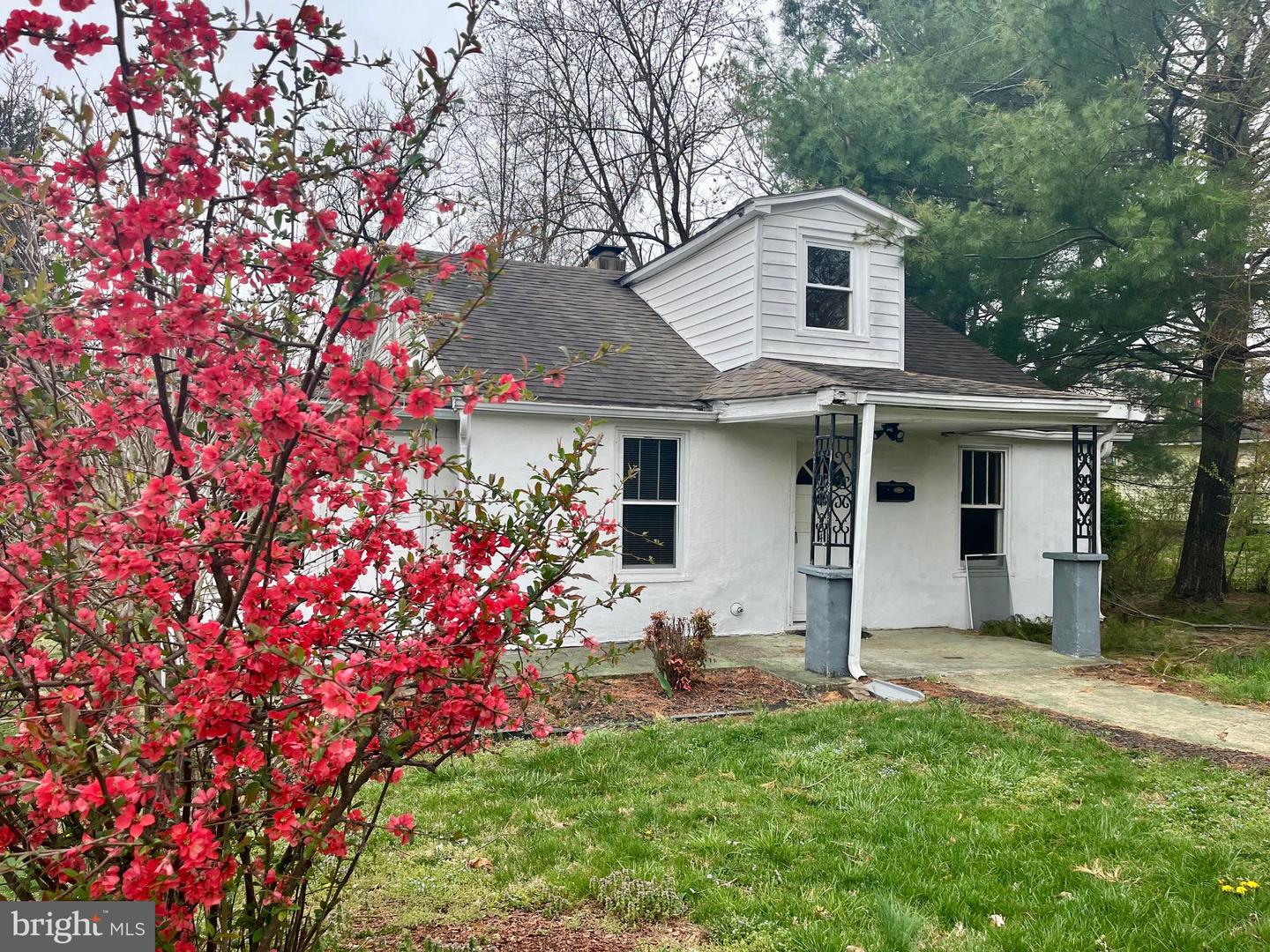 204 DOGWOOD ST, WAYNESBORO, Virginia 22980, 2 Bedrooms Bedrooms, ,1 BathroomBathrooms,Residential,For sale,204 DOGWOOD ST,VAWB2000178 MLS # VAWB2000178