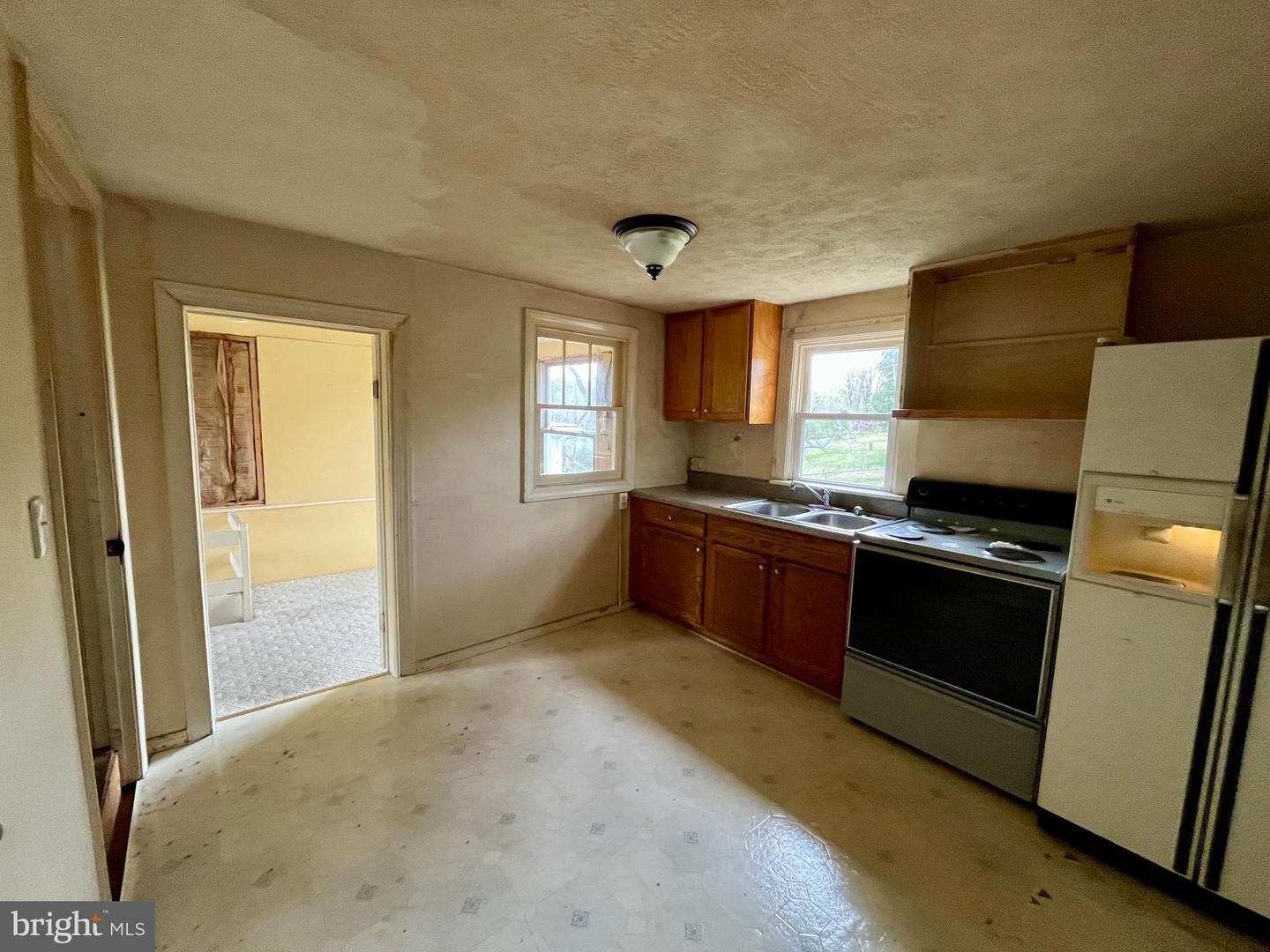 204 DOGWOOD ST, WAYNESBORO, Virginia 22980, 2 Bedrooms Bedrooms, ,1 BathroomBathrooms,Residential,For sale,204 DOGWOOD ST,VAWB2000178 MLS # VAWB2000178