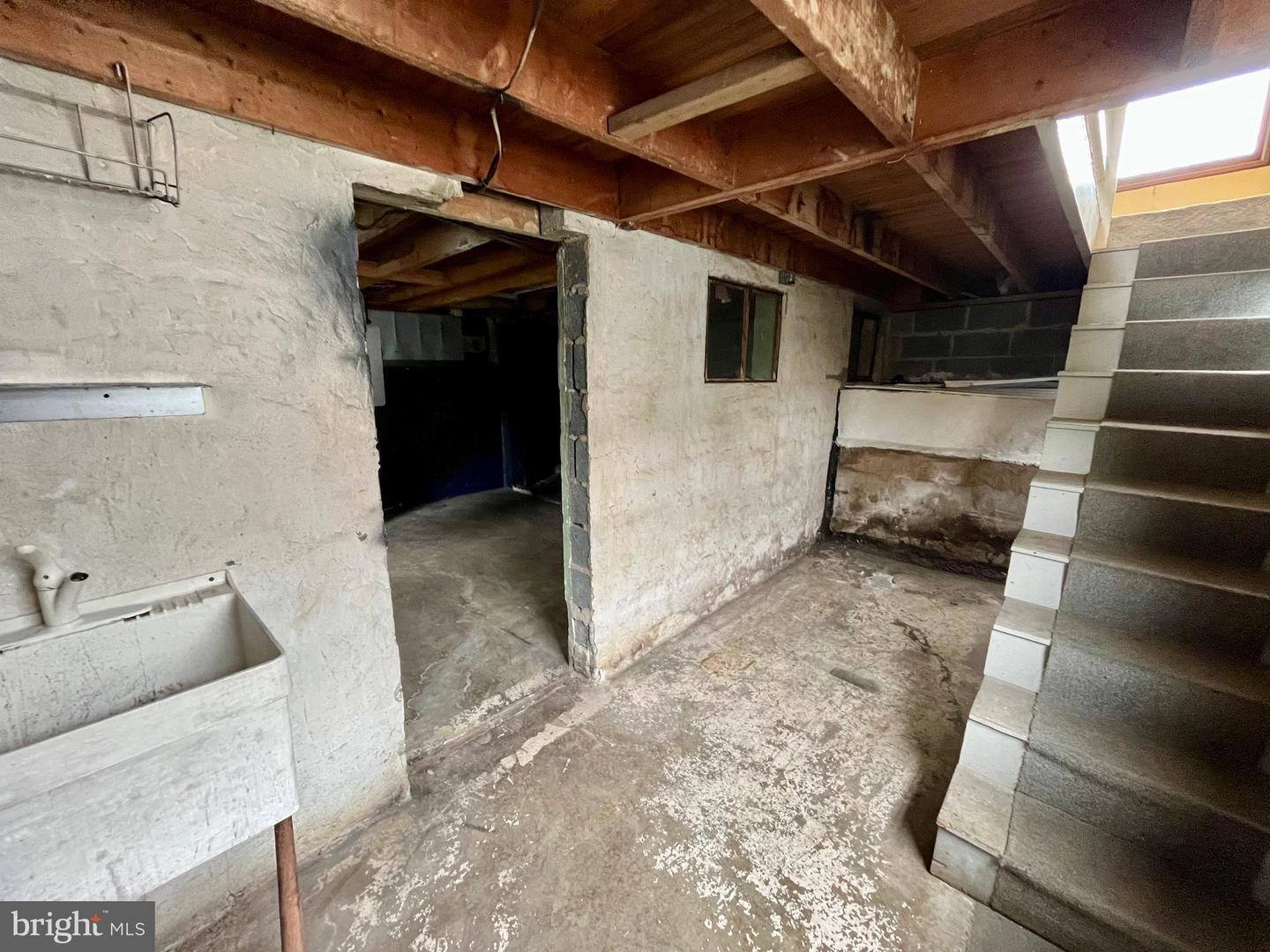 204 DOGWOOD ST, WAYNESBORO, Virginia 22980, 2 Bedrooms Bedrooms, ,1 BathroomBathrooms,Residential,For sale,204 DOGWOOD ST,VAWB2000178 MLS # VAWB2000178