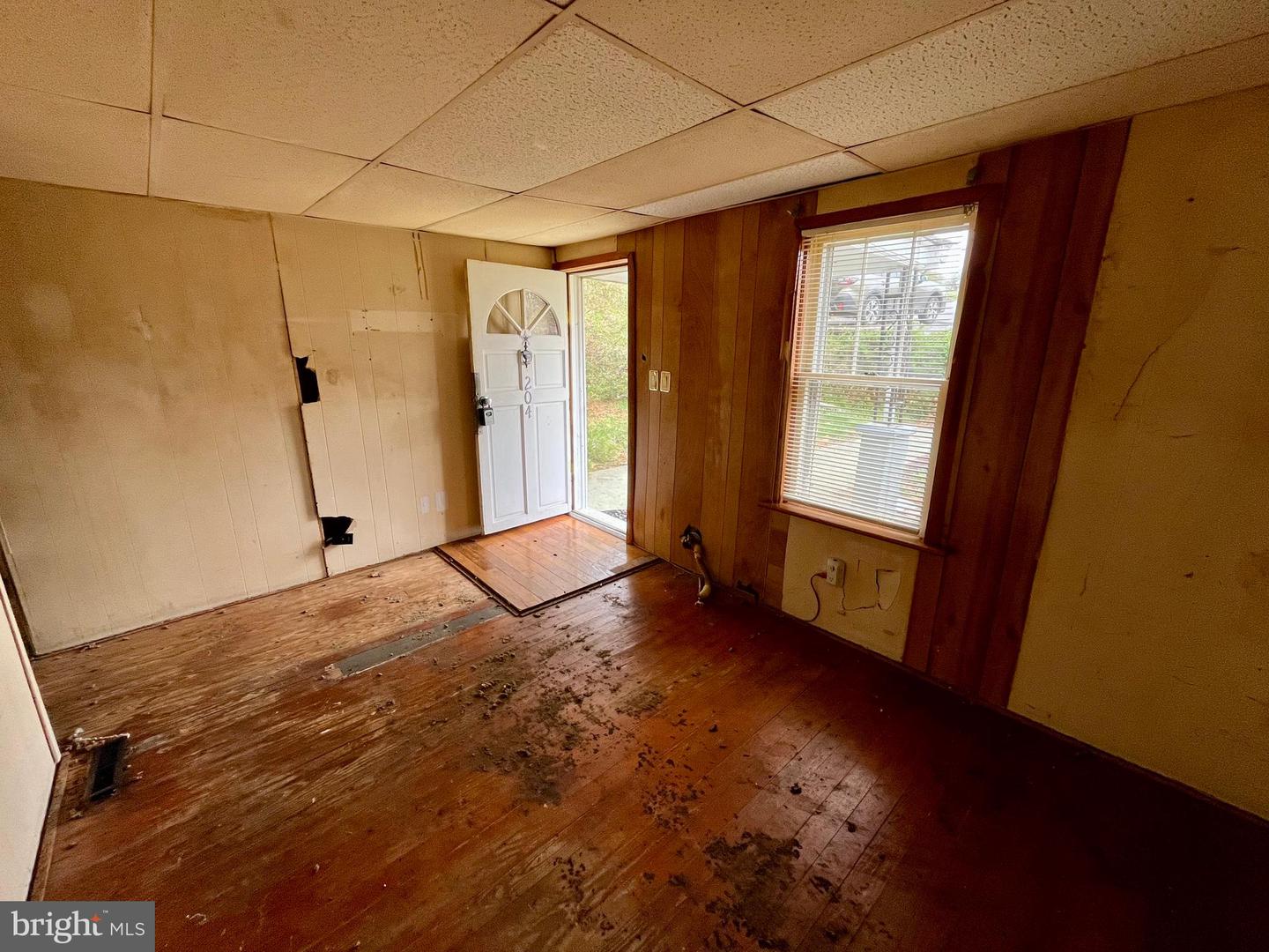 204 DOGWOOD ST, WAYNESBORO, Virginia 22980, 2 Bedrooms Bedrooms, ,1 BathroomBathrooms,Residential,For sale,204 DOGWOOD ST,VAWB2000178 MLS # VAWB2000178