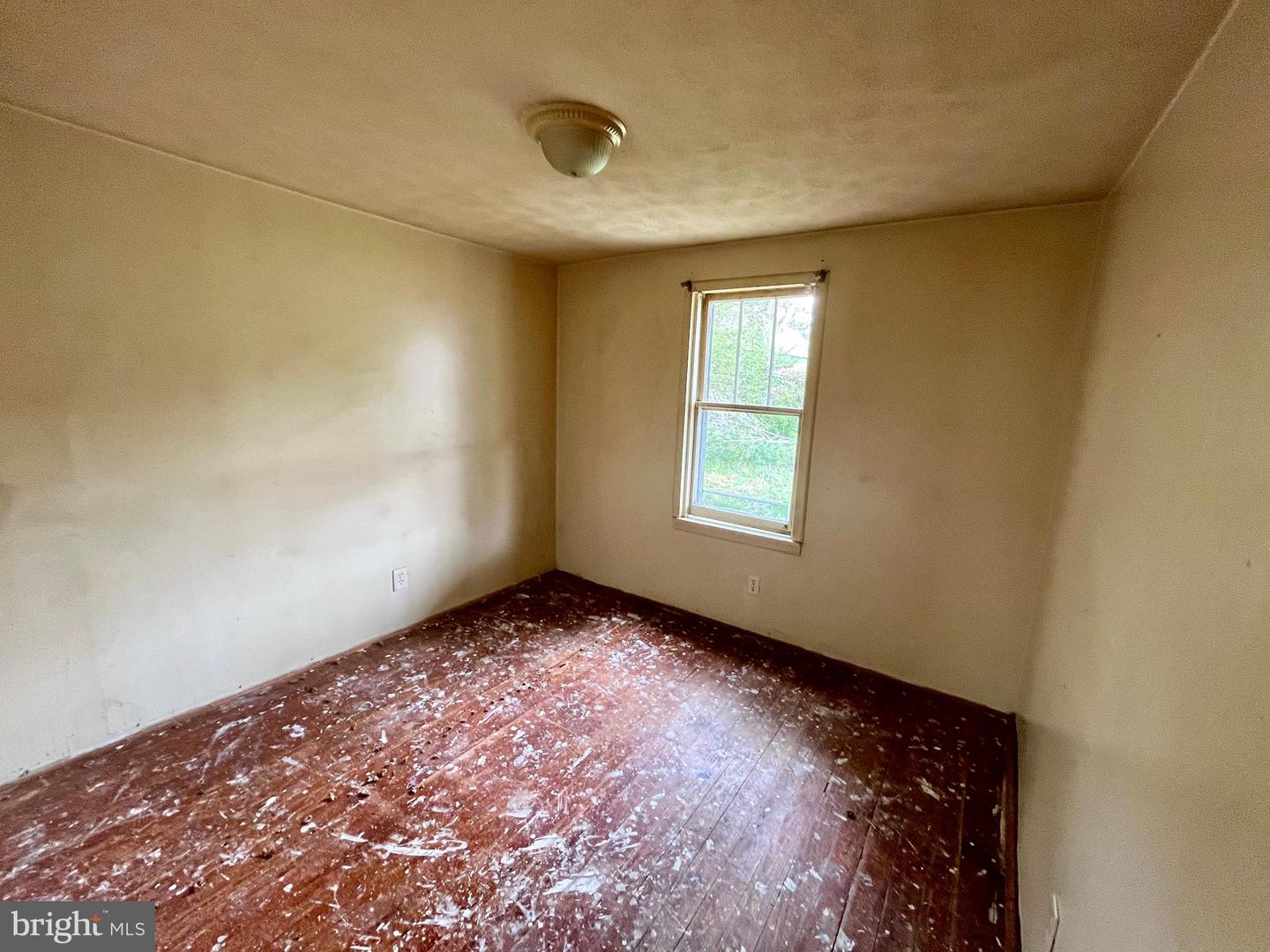 204 DOGWOOD ST, WAYNESBORO, Virginia 22980, 2 Bedrooms Bedrooms, ,1 BathroomBathrooms,Residential,For sale,204 DOGWOOD ST,VAWB2000178 MLS # VAWB2000178