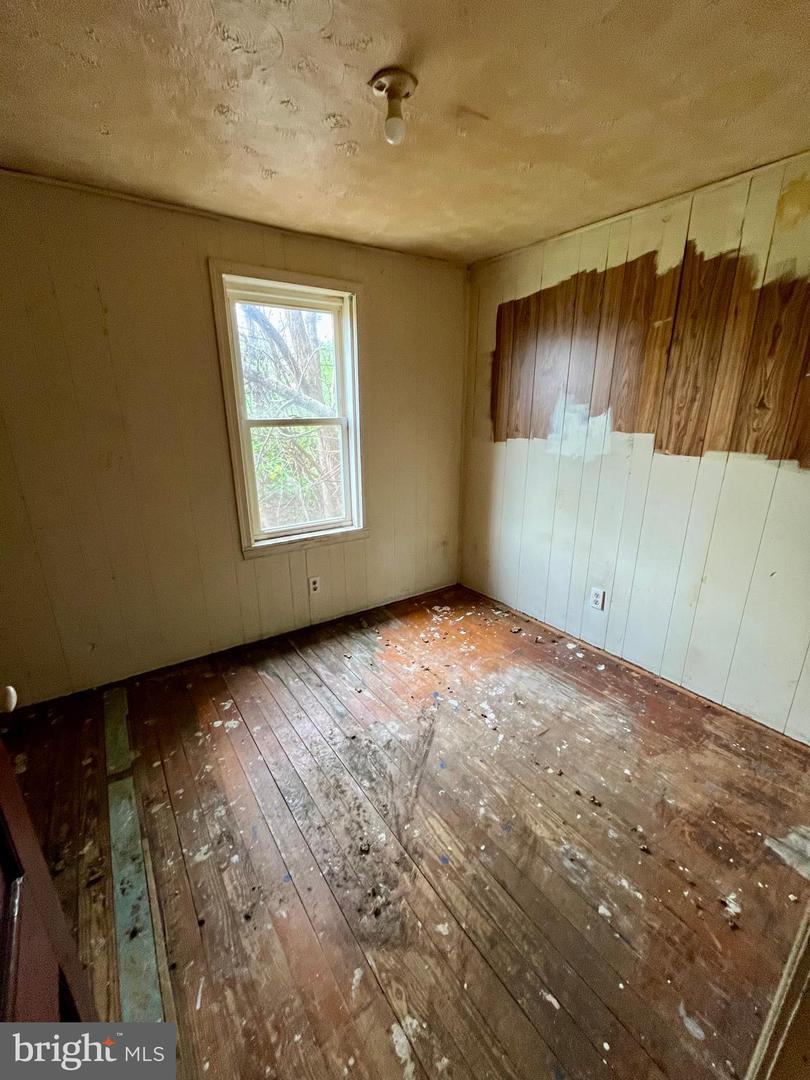 204 DOGWOOD ST, WAYNESBORO, Virginia 22980, 2 Bedrooms Bedrooms, ,1 BathroomBathrooms,Residential,For sale,204 DOGWOOD ST,VAWB2000178 MLS # VAWB2000178