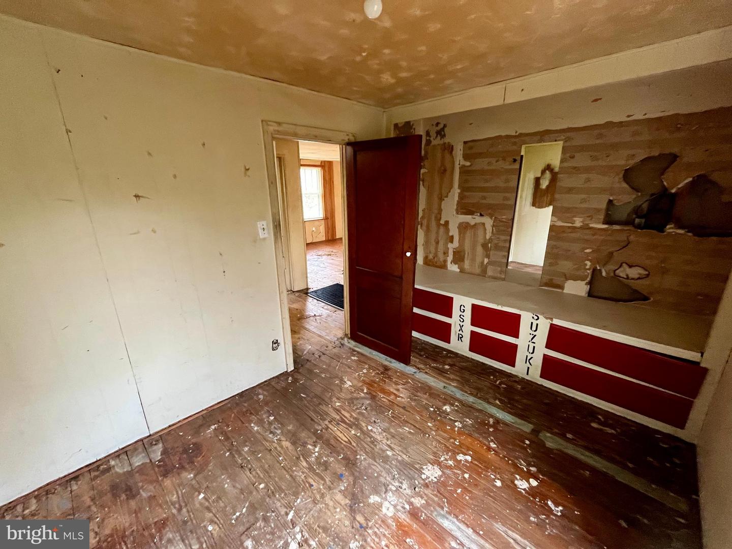 204 DOGWOOD ST, WAYNESBORO, Virginia 22980, 2 Bedrooms Bedrooms, ,1 BathroomBathrooms,Residential,For sale,204 DOGWOOD ST,VAWB2000178 MLS # VAWB2000178