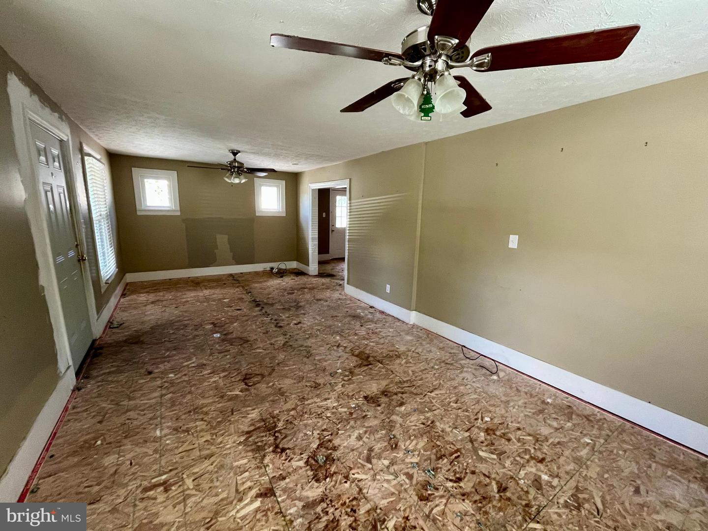 1112 BUTLER ST, STAUNTON, Virginia 24401, 4 Bedrooms Bedrooms, ,1 BathroomBathrooms,Residential,For sale,1112 BUTLER ST,VASC2000674 MLS # VASC2000674
