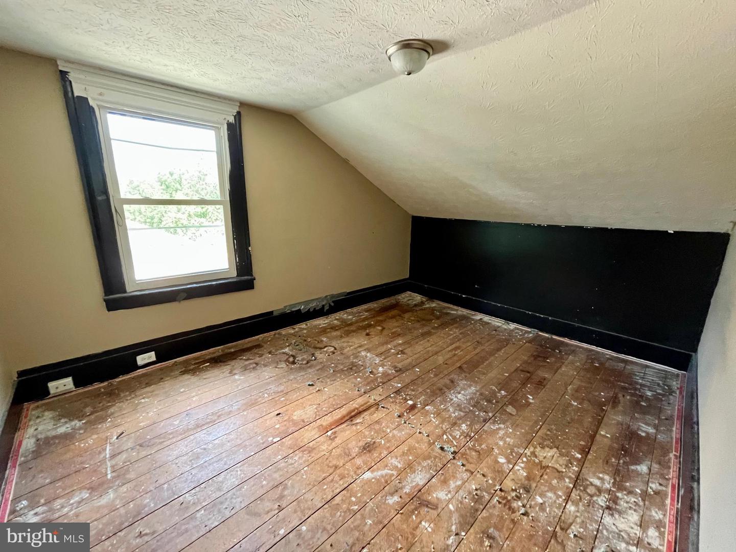 1112 BUTLER ST, STAUNTON, Virginia 24401, 4 Bedrooms Bedrooms, ,1 BathroomBathrooms,Residential,For sale,1112 BUTLER ST,VASC2000674 MLS # VASC2000674