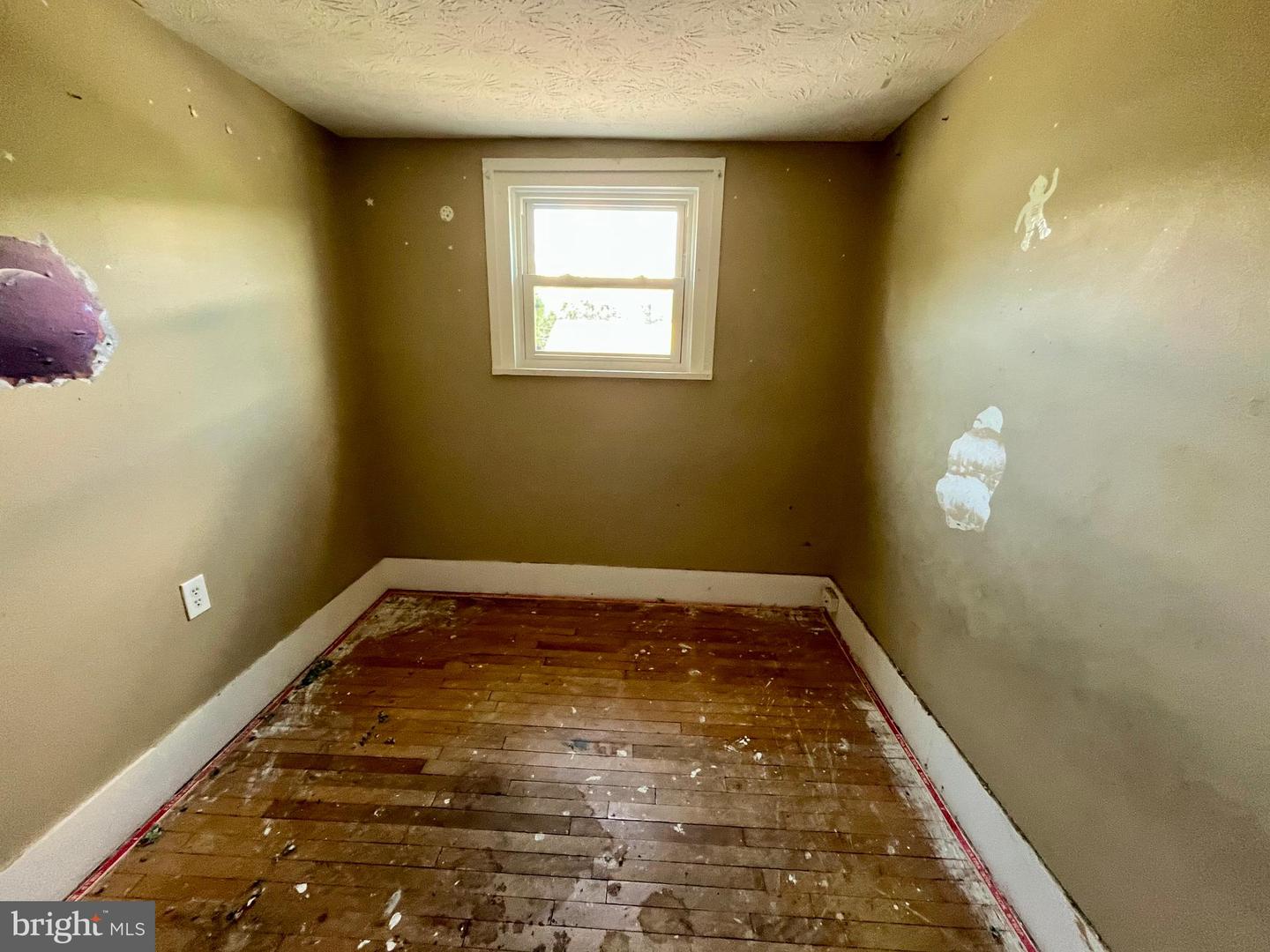 1112 BUTLER ST, STAUNTON, Virginia 24401, 4 Bedrooms Bedrooms, ,1 BathroomBathrooms,Residential,For sale,1112 BUTLER ST,VASC2000674 MLS # VASC2000674