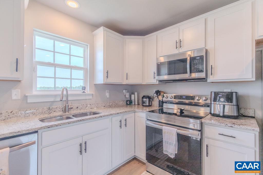 56 DEROSA CT, PALMYRA, Virginia 22963, 4 Bedrooms Bedrooms, ,2 BathroomsBathrooms,Residential,For sale,56 DEROSA CT,666118 MLS # 666118
