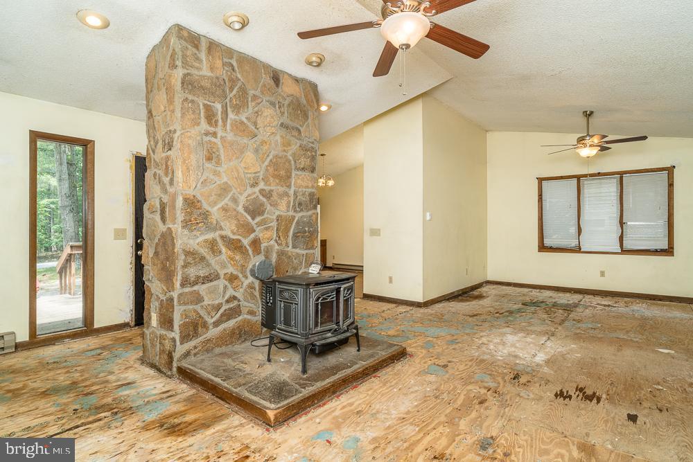 417 ALLEGHANY DR, MC GAHEYSVILLE, Virginia 22840, 3 Bedrooms Bedrooms, ,2 BathroomsBathrooms,Residential,For sale,417 ALLEGHANY DR,VARO2002404 MLS # VARO2002404