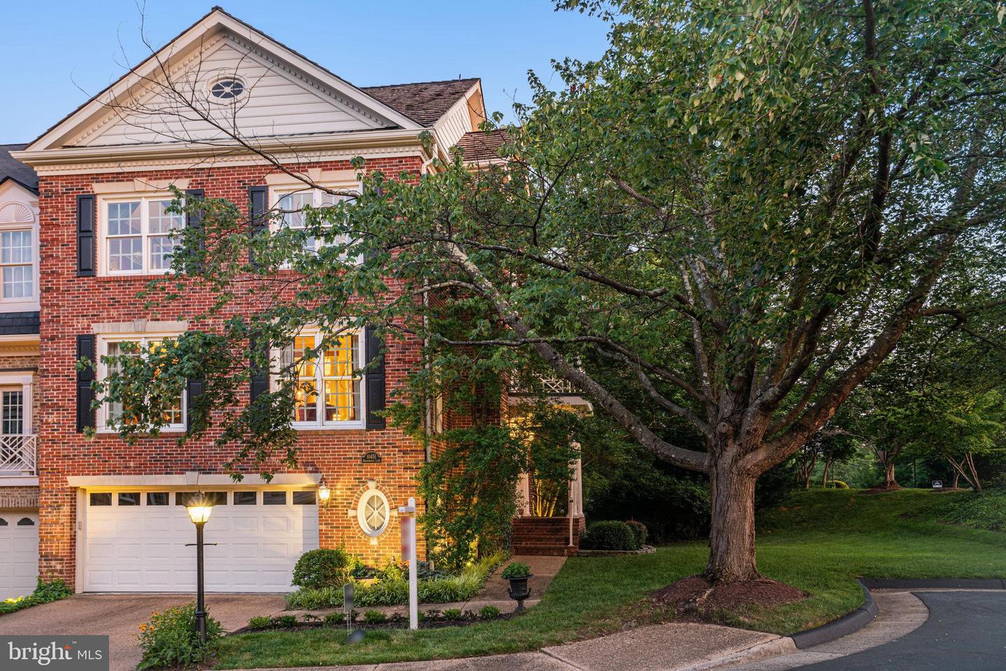 10451 BRECKINRIDGE LN, FAIRFAX, Virginia 22030, 3 Bedrooms Bedrooms, ,3 BathroomsBathrooms,Residential,For sale,10451 BRECKINRIDGE LN,VAFC2006526 MLS # VAFC2006526