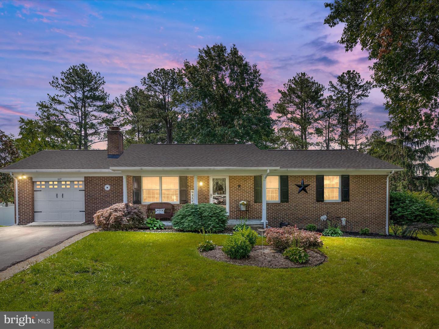 117 AMHERST CT, STEPHENS CITY, Virginia 22655, 3 Bedrooms Bedrooms, ,2 BathroomsBathrooms,Residential,For sale,117 AMHERST CT,VAFV2035094 MLS # VAFV2035094