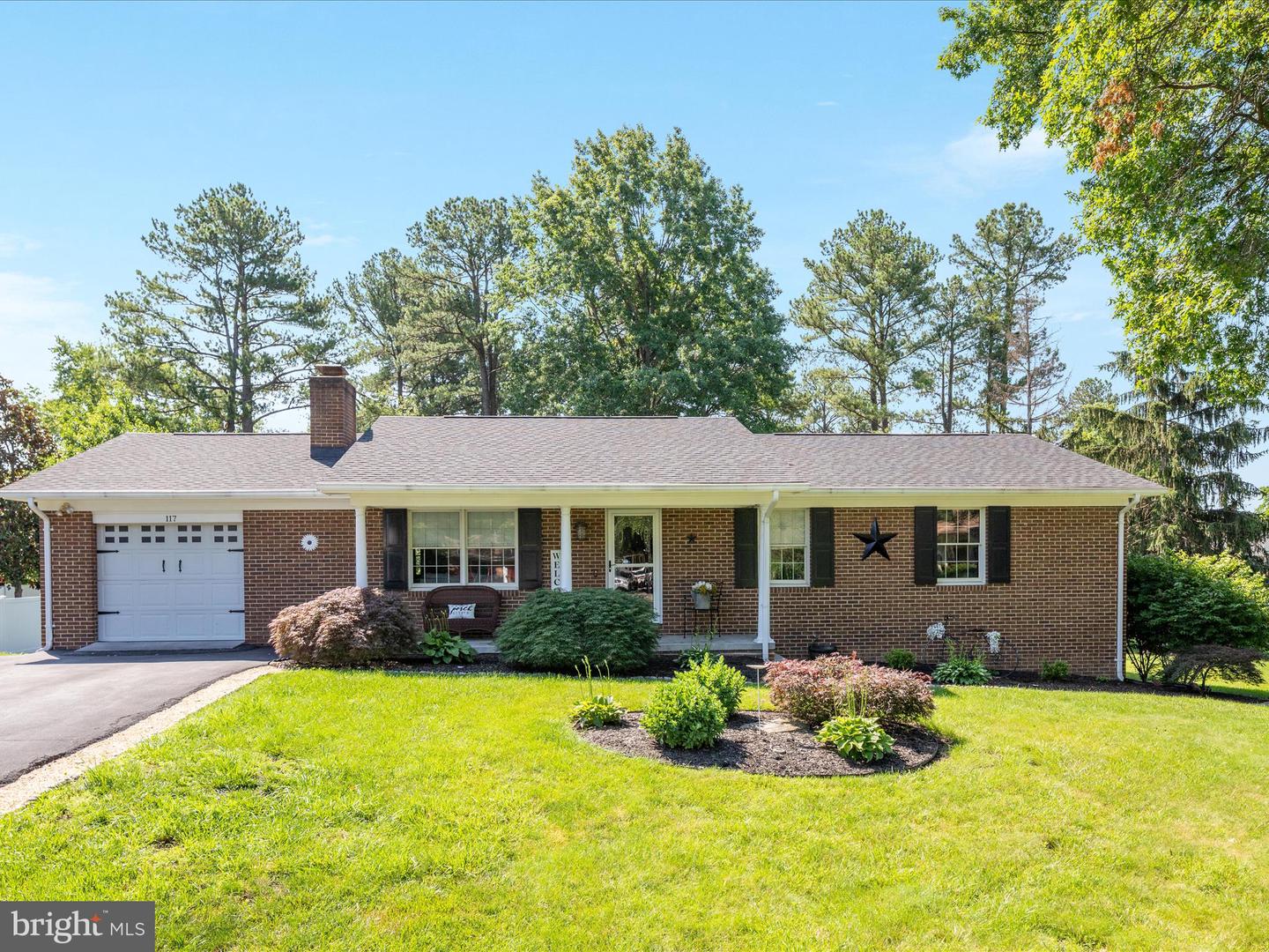 117 AMHERST CT, STEPHENS CITY, Virginia 22655, 3 Bedrooms Bedrooms, ,2 BathroomsBathrooms,Residential,For sale,117 AMHERST CT,VAFV2035094 MLS # VAFV2035094
