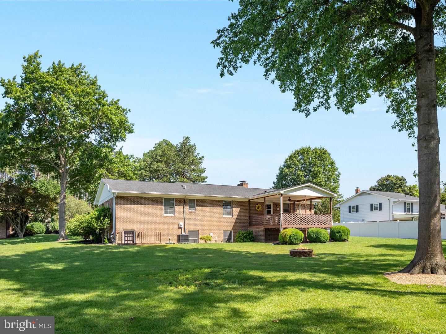 117 AMHERST CT, STEPHENS CITY, Virginia 22655, 3 Bedrooms Bedrooms, ,2 BathroomsBathrooms,Residential,For sale,117 AMHERST CT,VAFV2035094 MLS # VAFV2035094