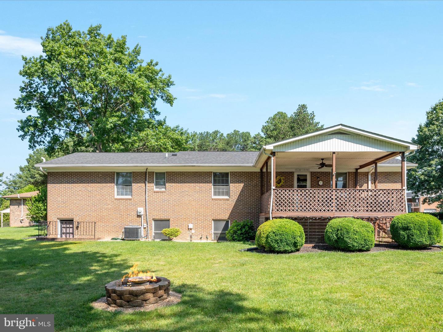117 AMHERST CT, STEPHENS CITY, Virginia 22655, 3 Bedrooms Bedrooms, ,2 BathroomsBathrooms,Residential,For sale,117 AMHERST CT,VAFV2035094 MLS # VAFV2035094