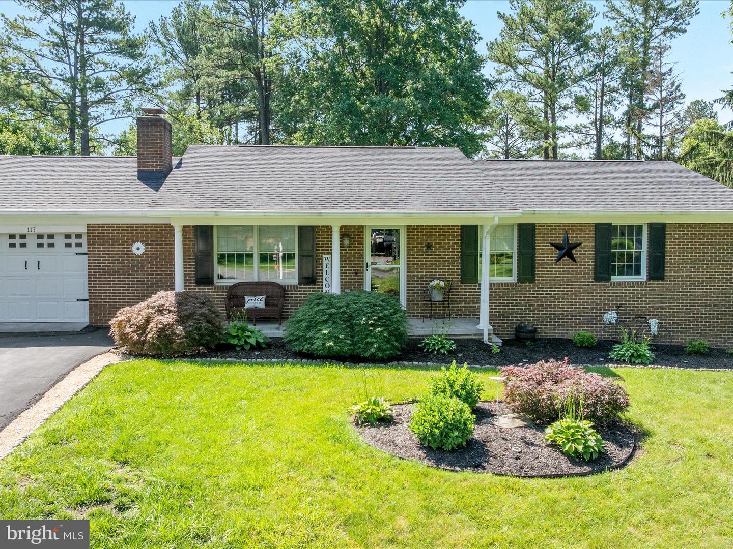 117 AMHERST CT, STEPHENS CITY, Virginia 22655, 3 Bedrooms Bedrooms, ,2 BathroomsBathrooms,Residential,For sale,117 AMHERST CT,VAFV2035094 MLS # VAFV2035094
